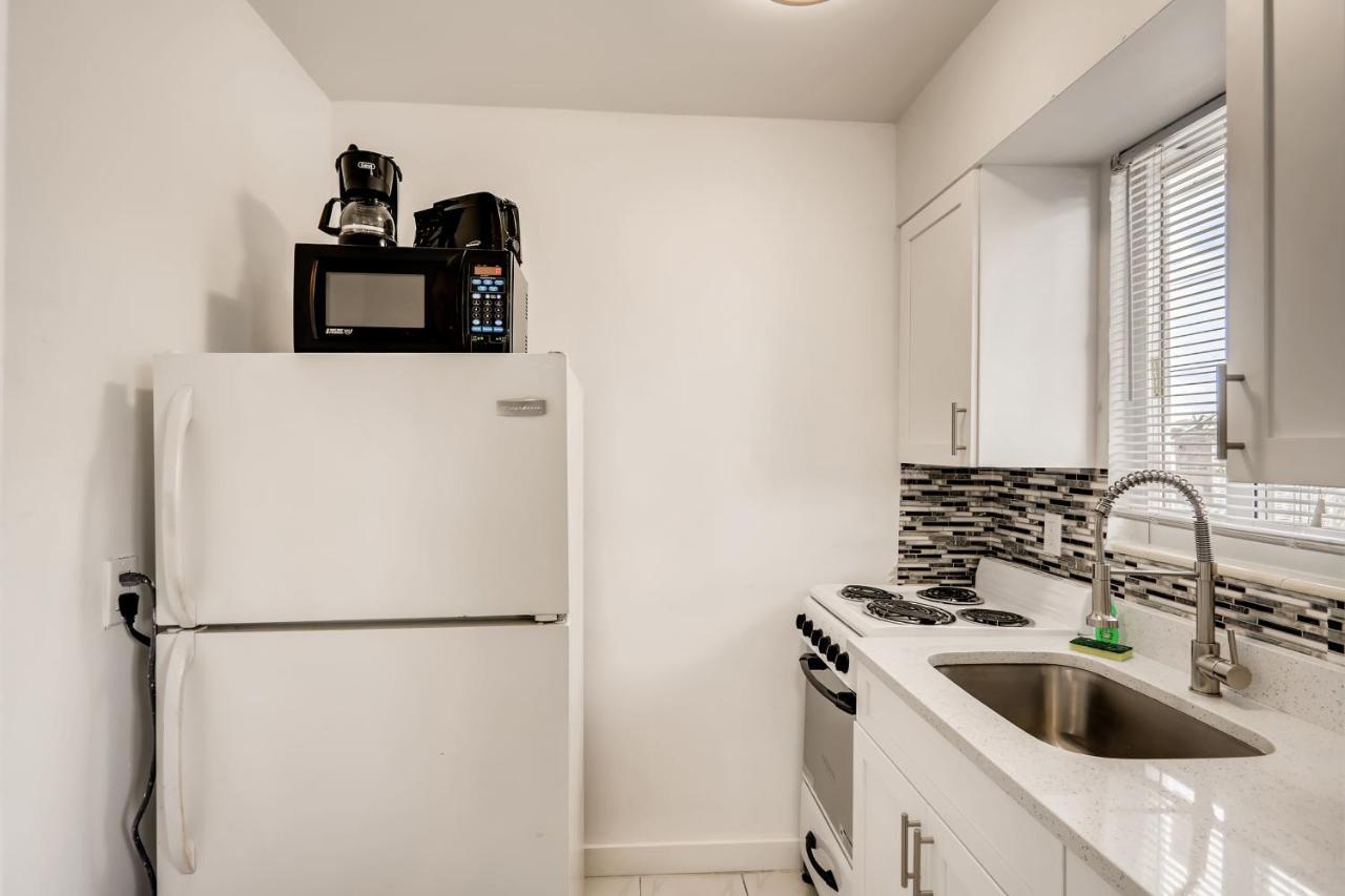 Coral Sands Huge Studio W/ 2 Queen Beds! West Palm Beach Extérieur photo