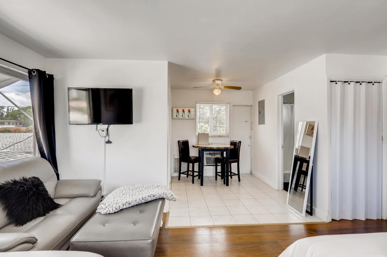 Coral Sands Huge Studio W/ 2 Queen Beds! West Palm Beach Extérieur photo